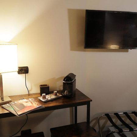 Civico 69 Luxury Room Barletta Buitenkant foto