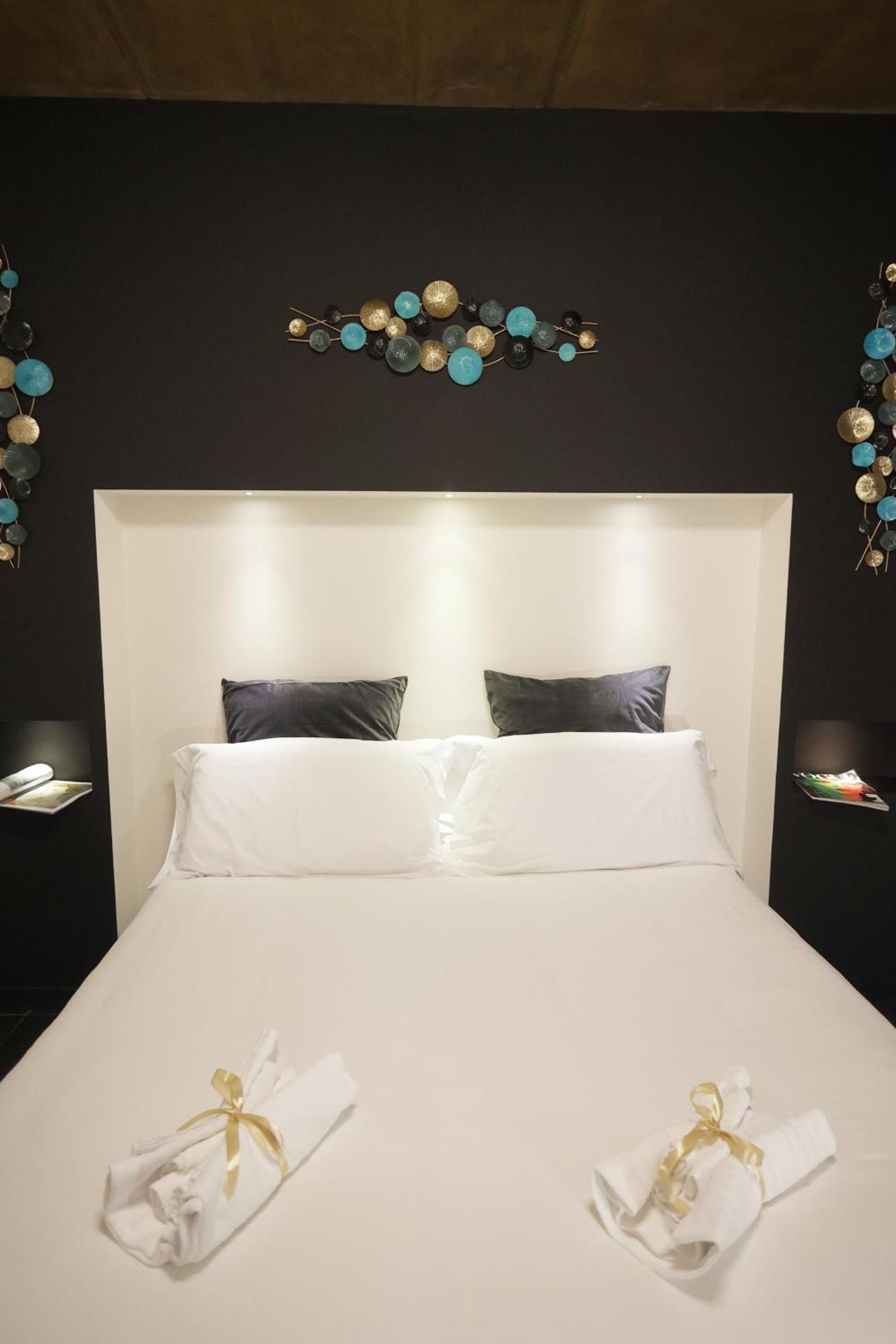 Civico 69 Luxury Room Barletta Buitenkant foto